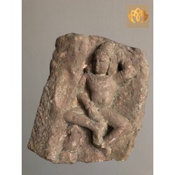 Figure sculptée dans le grès rose. Inde - Période Solanski - unique objet de décoration - LBO ANTIQUES